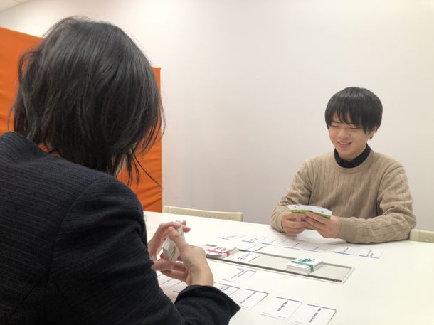 離職を防ぐ「切り札」になるか。アールナインの「価値観カード」