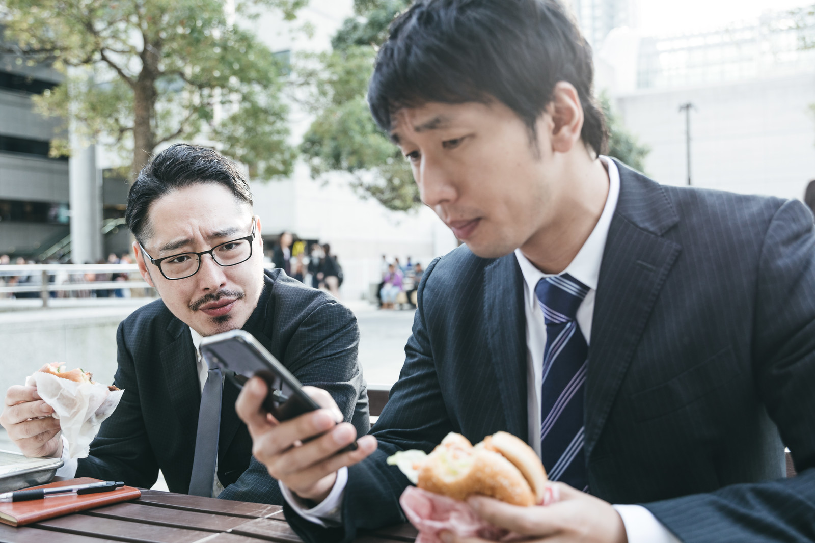 仕事効率化に役立つスマホアプリ6選